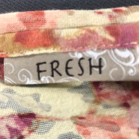 *4/$20* Fresh Floral Fall Colors 3/4 Sleeve Blouse - Picture 4 of 6